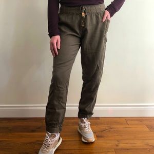 NWT Olive Green Ten Tree Colwood Joggers